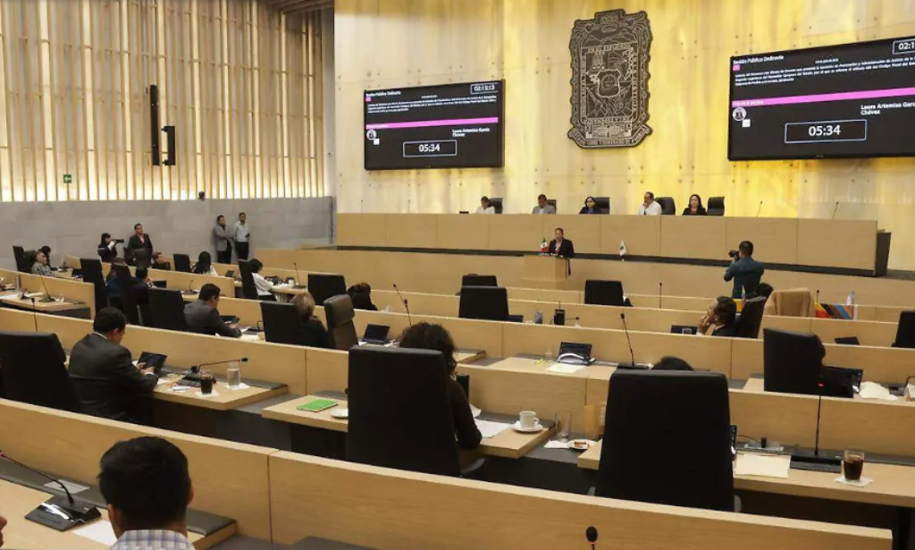 Artículo 19 obtiene amparo para periodistas contra delito de ciberasedio en Puebla