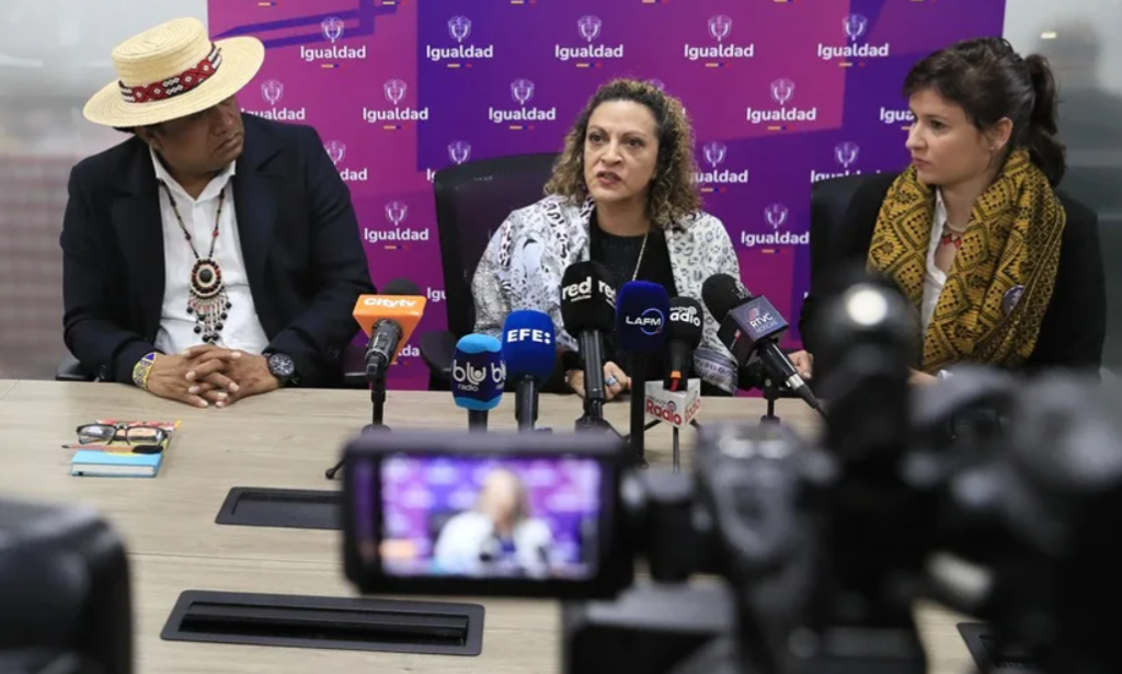 Colombia reglamenta un fondo para prevenir la violencia de género en el periodismo