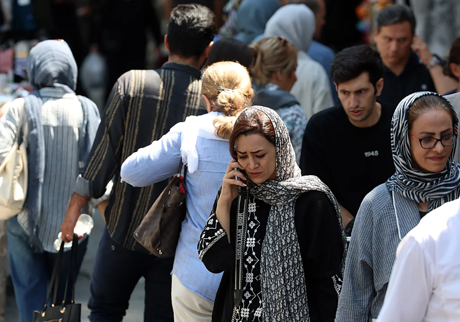 El régimen iraní impulsa una ley para castigar la colaboración con la prensa internacional