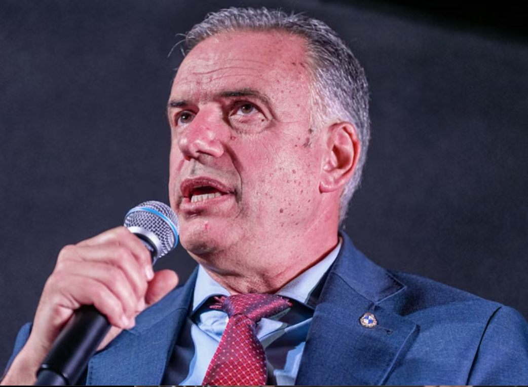 Orsi dijo que Uruguay es una “excepción” en la región y rechazó que se tilde de “ensobrados” a los periodistas